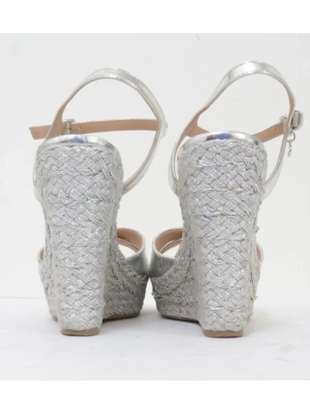 G By Guess Debbra2 Women's 8 Metallic Shiny Silver Platform Wedge Sandal Heels